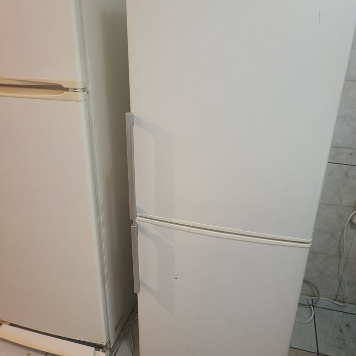 Продам холодильник элджи