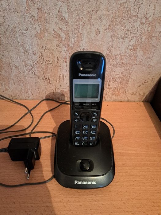 Продам стационарный телефон Panasonic