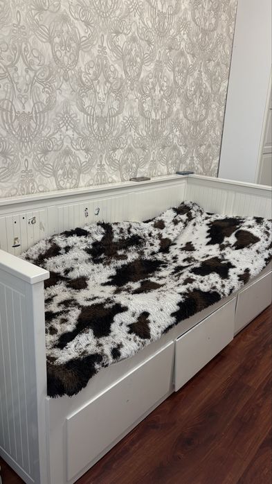 Продам кровать и шкаф Икеа