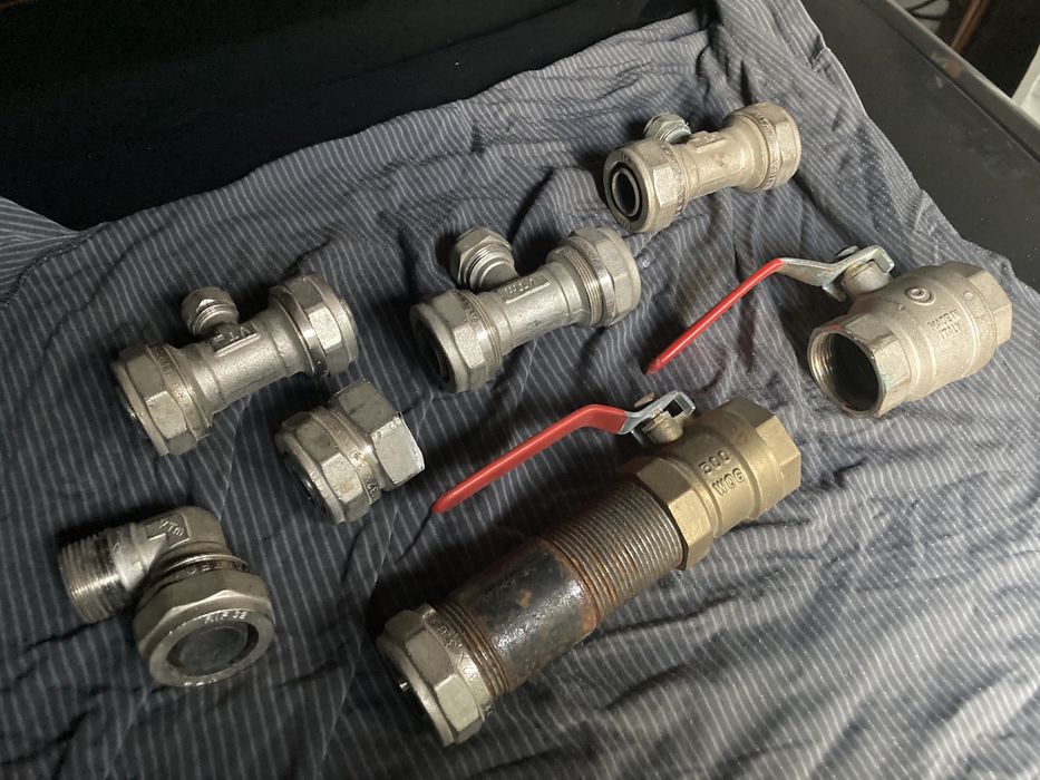 Фитинги резьбовые VALTEC 32/20, разные