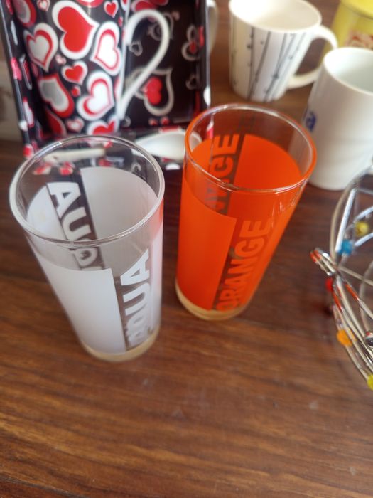 Чаши,кана и панер