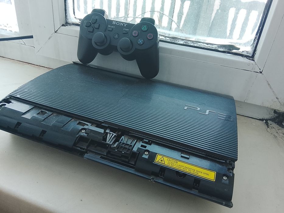 Продам плейстейшен 3 465гб