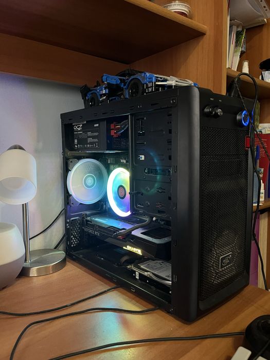 Vand pc gaming | PRET NEGOCIABIL