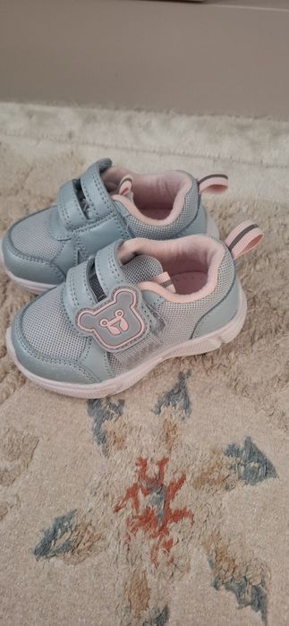 Кроссовки, размер 20