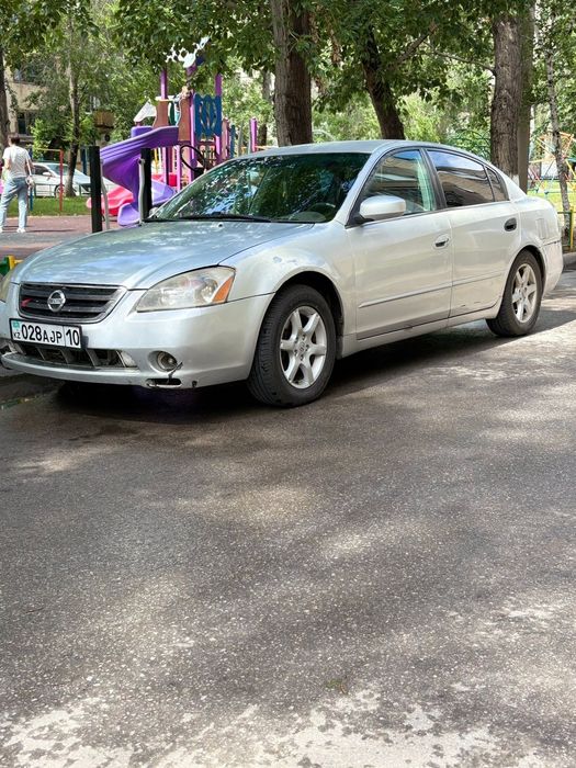 Продам нисан алтима  2005 2.5