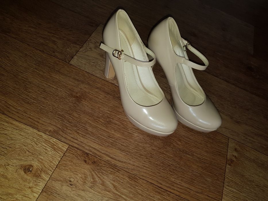 Туфли  женские размер 38