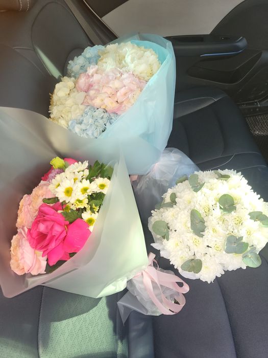 Цветы б/у в хорошем состоянии.