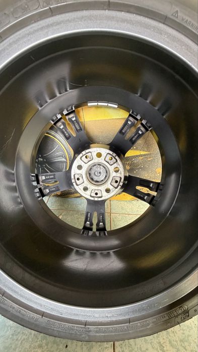 Jante roti iarna BMW M5 F90 M8 F91 Seria 7 G12 R19 doua latimi 10.5J 9.5J