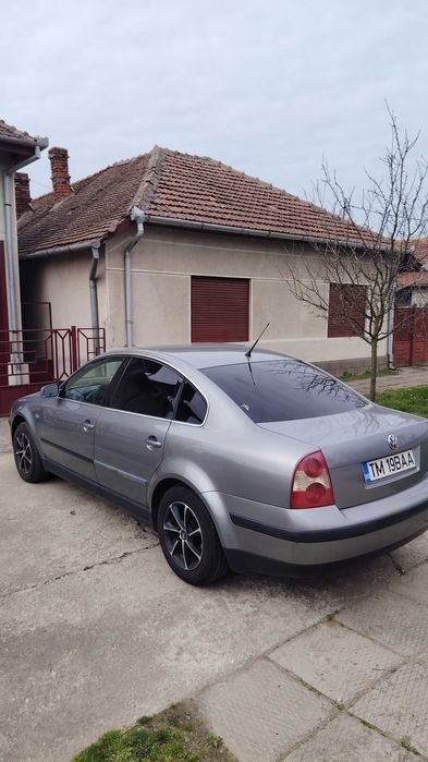 Vând passat benzină+gpl stare foarte bună.