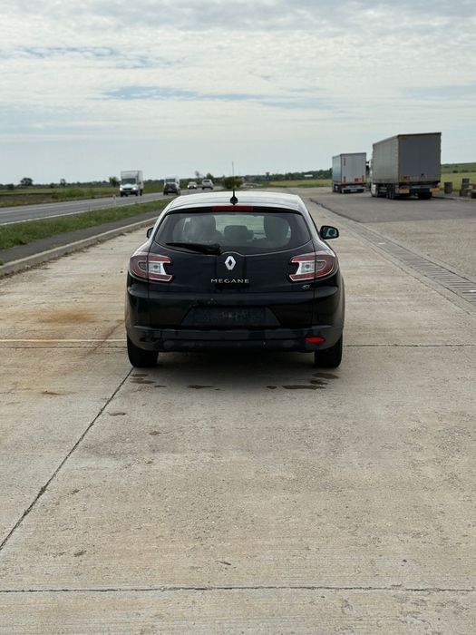 Dezmembrez Renault Megane 3 1.5 dCi 2011 – Motor K9K834, cutie JR5, na