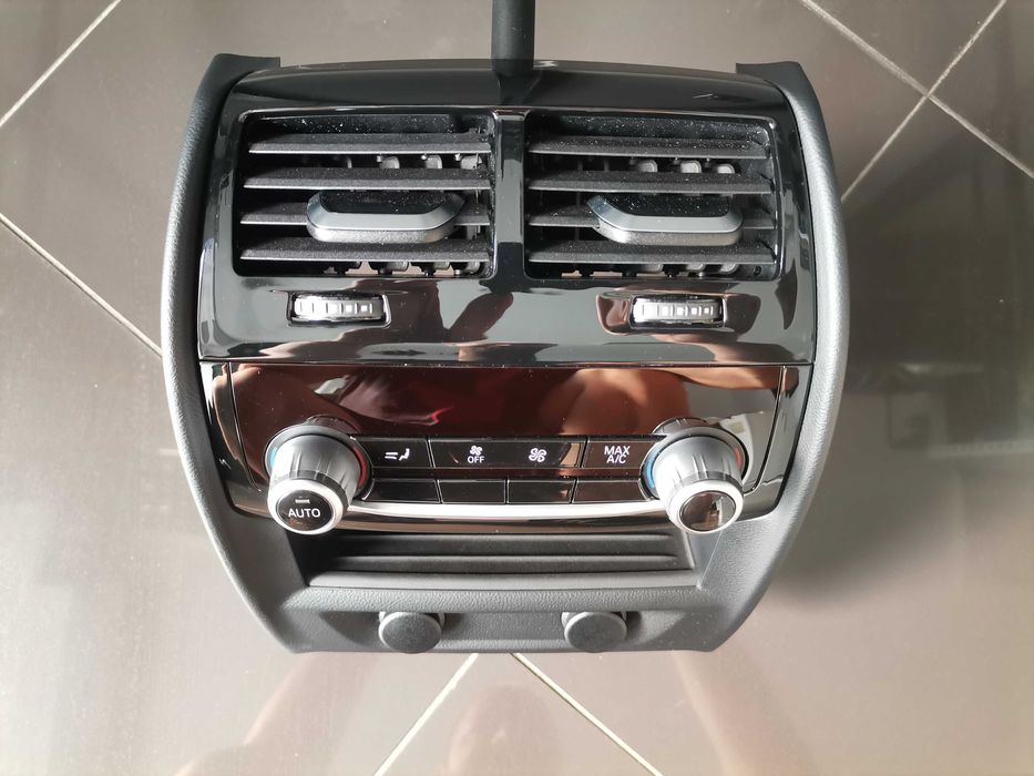 Заден Панел Управление Климатик Въздуховод  Клапи BMW G30 G31 G32 F90