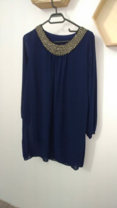 Vând haine și incaltari