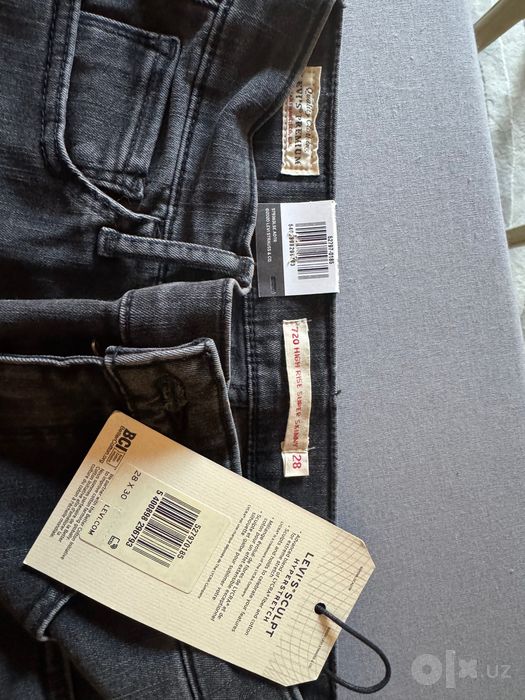 Джинсы Levis 28 размер, новые