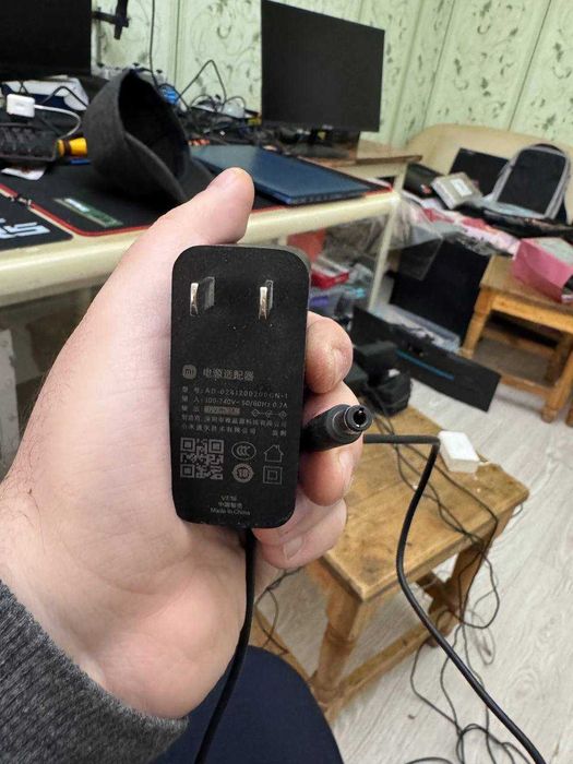 блоки питания для мониторов от разных брэндов