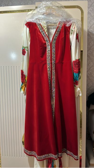 Новые платья разные