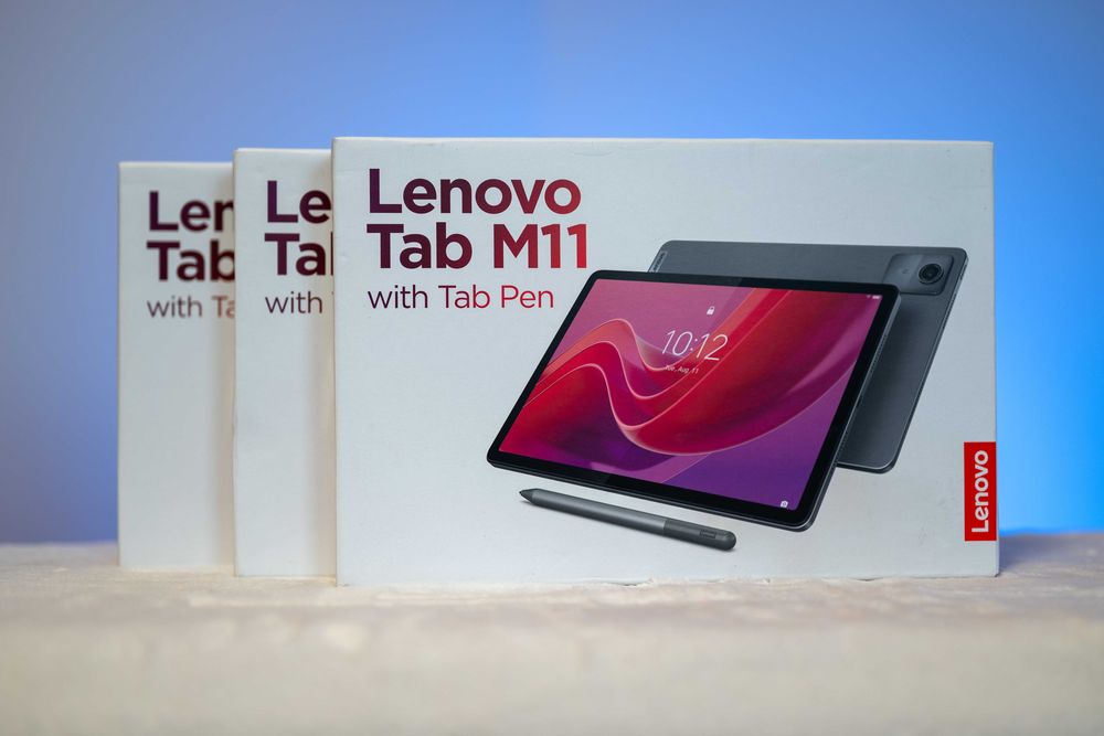 Tableta Lenovo Tab M11, varianta 8GB + 128GB, Pen inclus, sigilata
