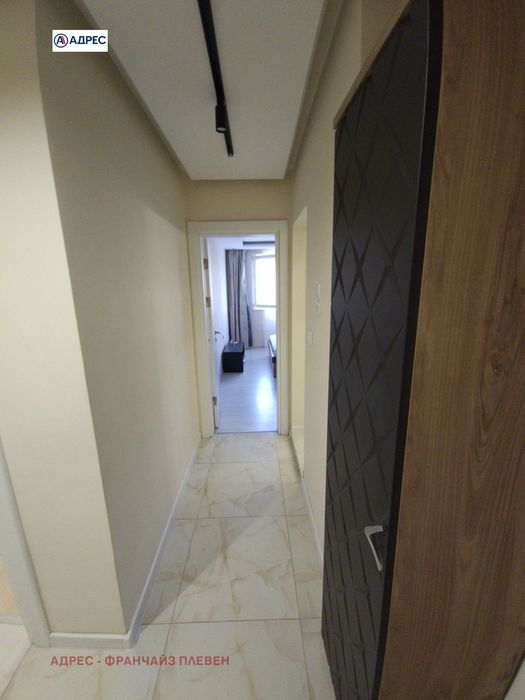 Продава се Двустаен апартамент в Плевен, Широк център - 72 кв.м за 2014 €/кв.м - Снимка #6