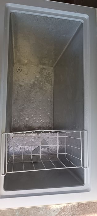 Продам морозильник