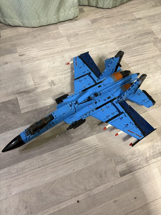 Конструктор CaDa Technic Истребитель Миг-29, деталей 1481 шт