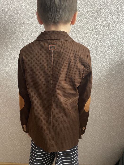 Бархатный пиджак на мальчика 4-5 лет
