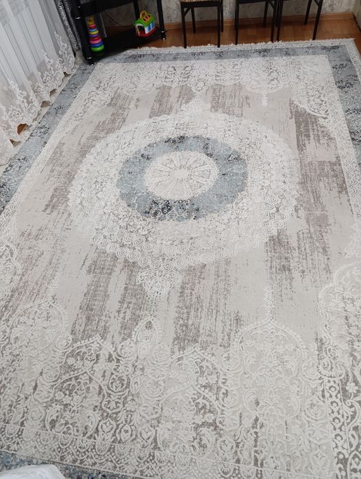 Продам ковёр  в хорошем состоянии