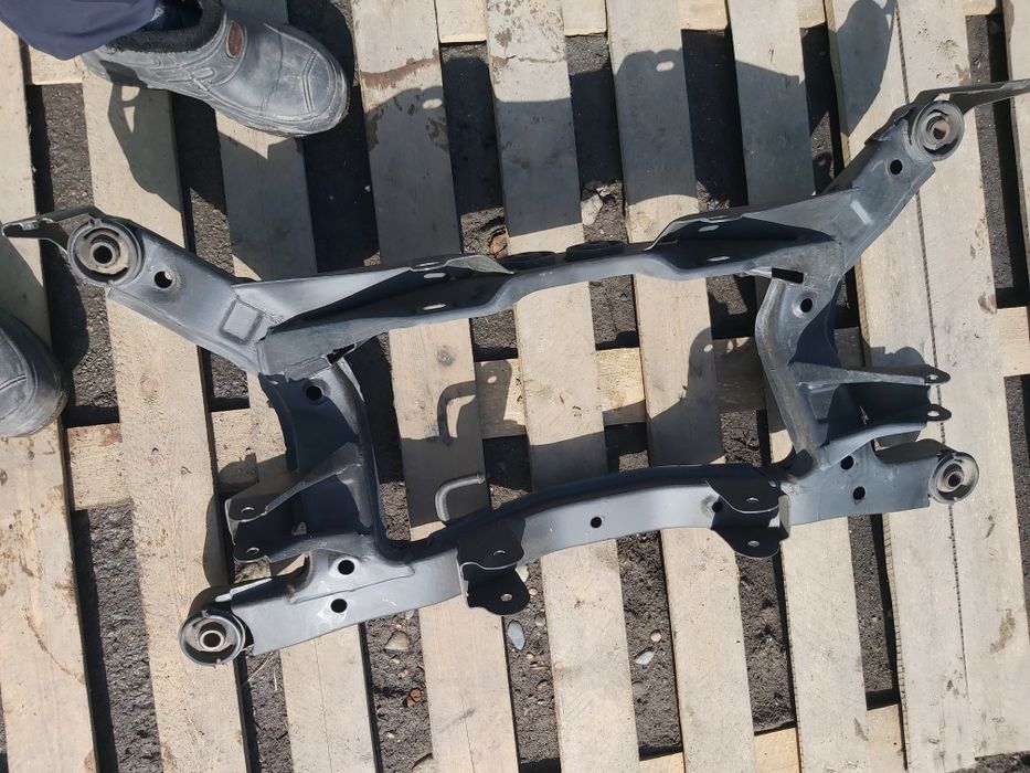 Балка задняя на субару