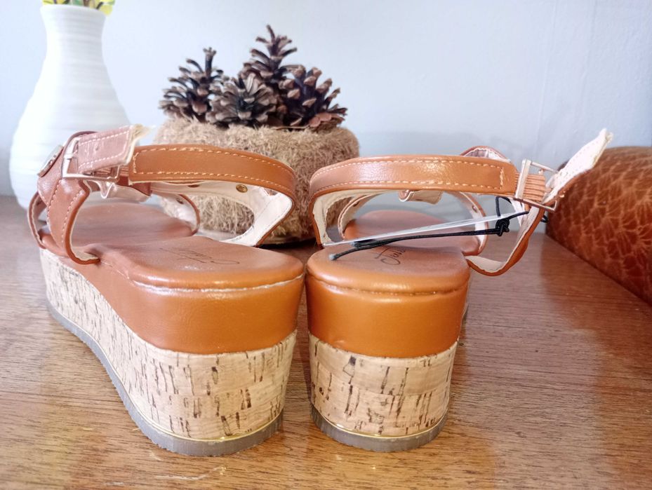 Дамски сандали Тенденз