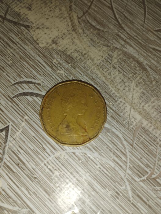 Канадский доллар.