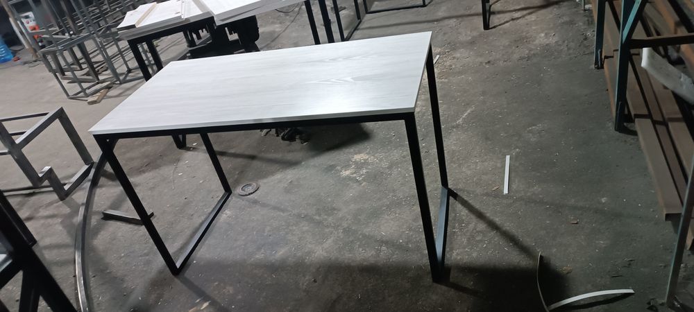 Стол лофт парта продаётся, stol loft parta sotiladi  120/60/72