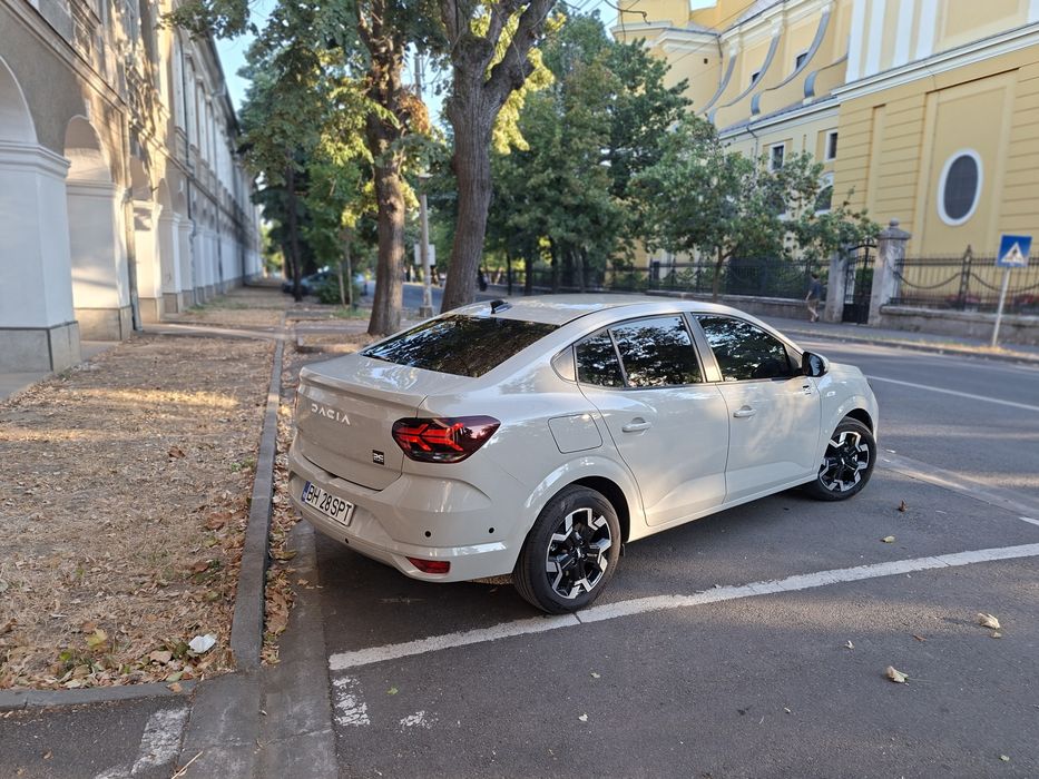 DACIA Logan 2026 — imagine 2