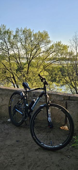Продам велосипед Trinx M1000Pro
