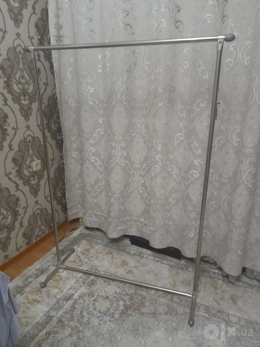 Вешалка  новая .150 т.с.
