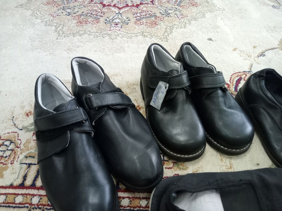 Продам детский обувь