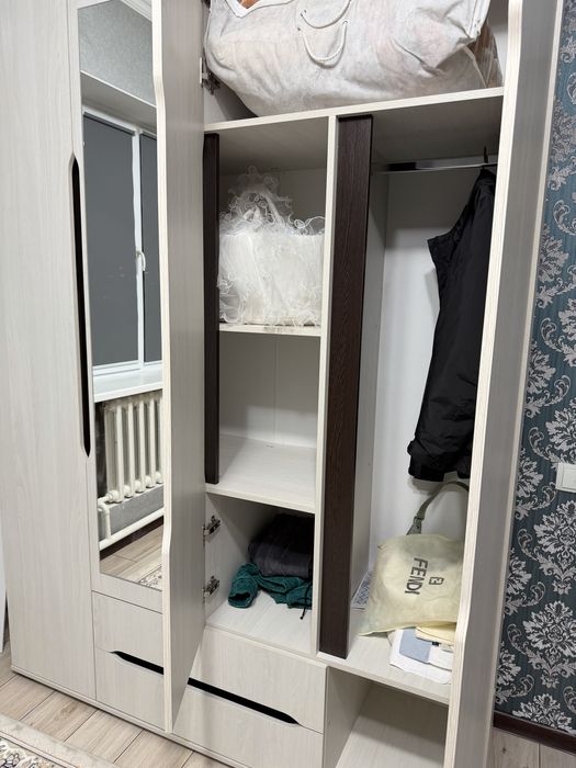 Спальный гарнитур