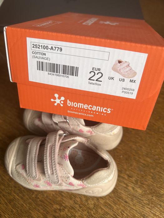 biomecanics кроссовки 22р