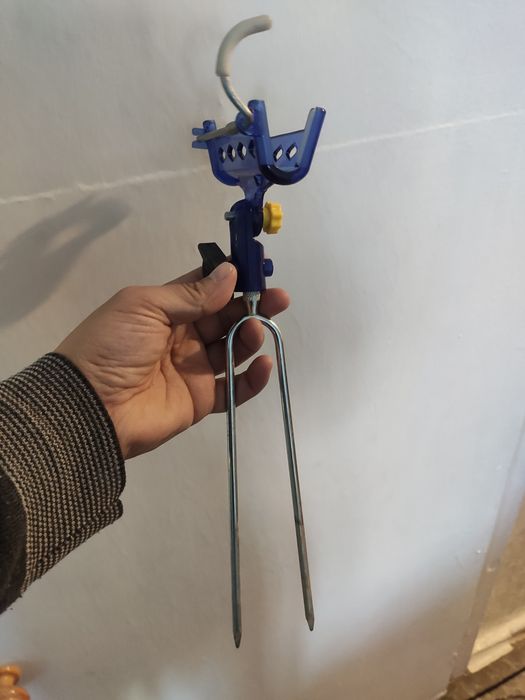 Удочка рыбалка  Подставка для удочки.