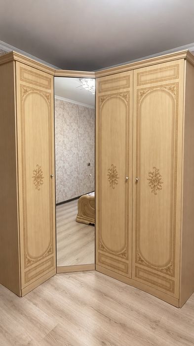 Продается срочно спальный гарнитур