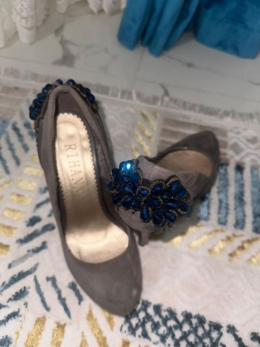 Каблуки , в нормальном состоянии