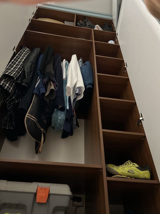 Продам шкаф в прихожую