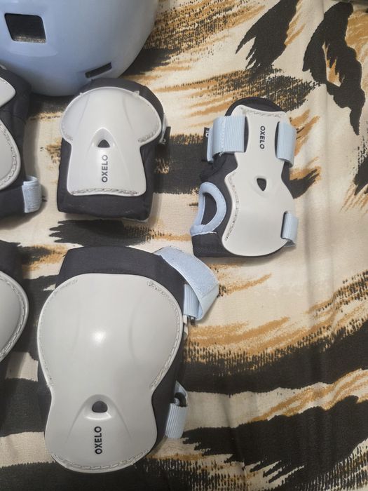 Set cască +protectii Decathlon
