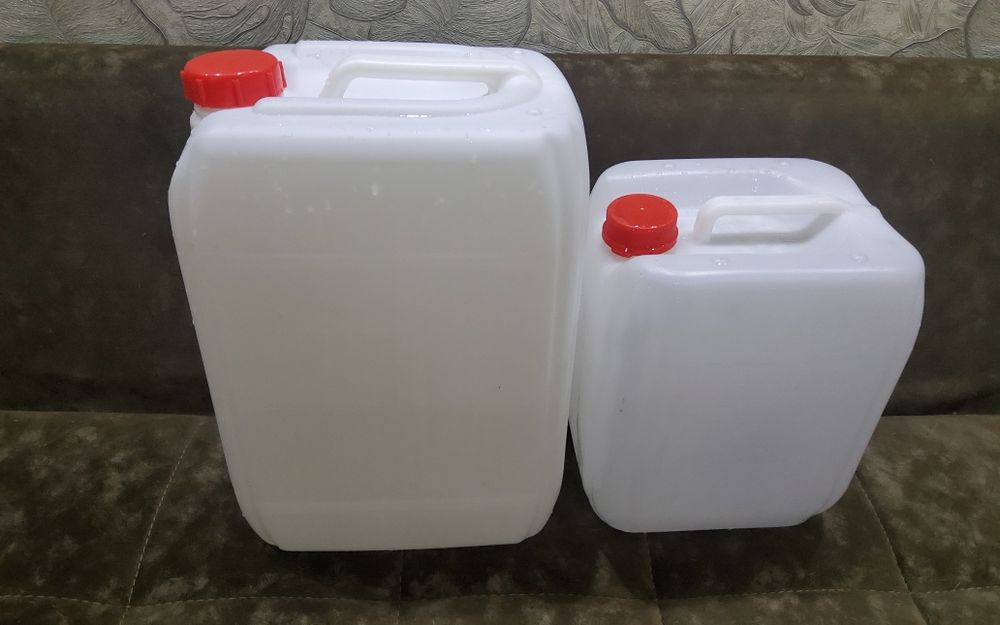 Канистры 10л и 20л, чистые, б/у