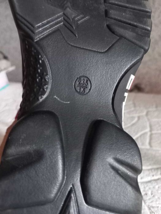 кроссовки подростковые