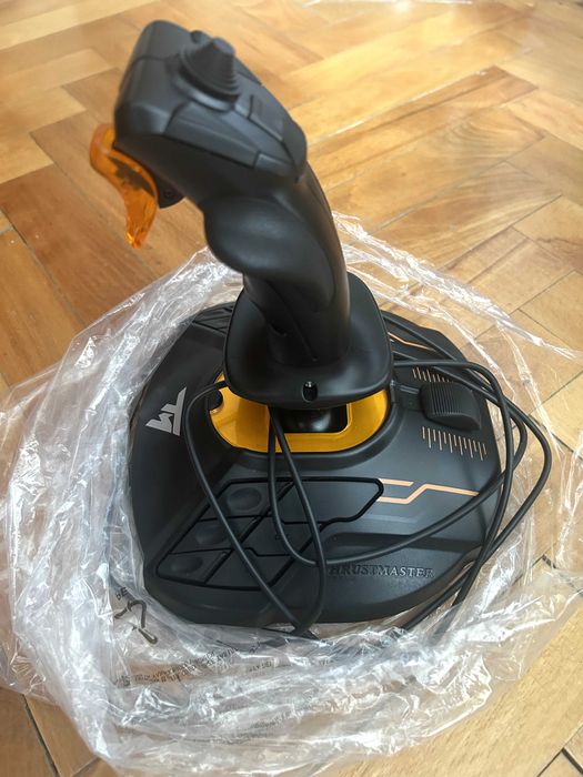 Joystick Thrustmaster T16000M