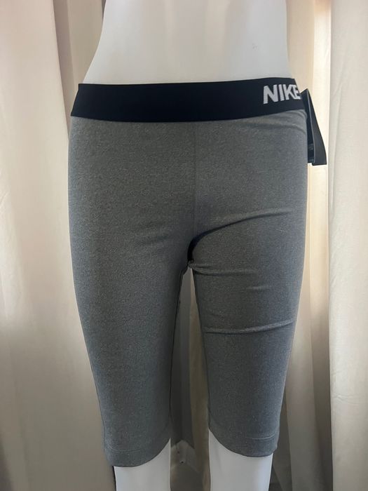 Дамски клинчета Nike