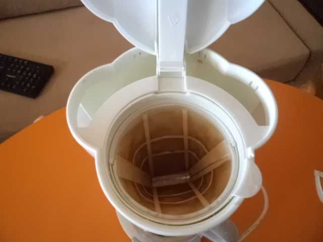 Кафе машина за шварц кафе DeLonghi