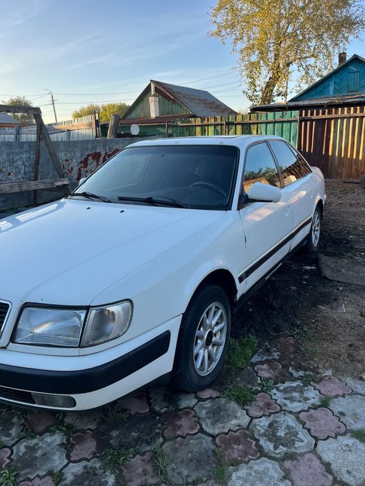 Продам audi c4 1992 года