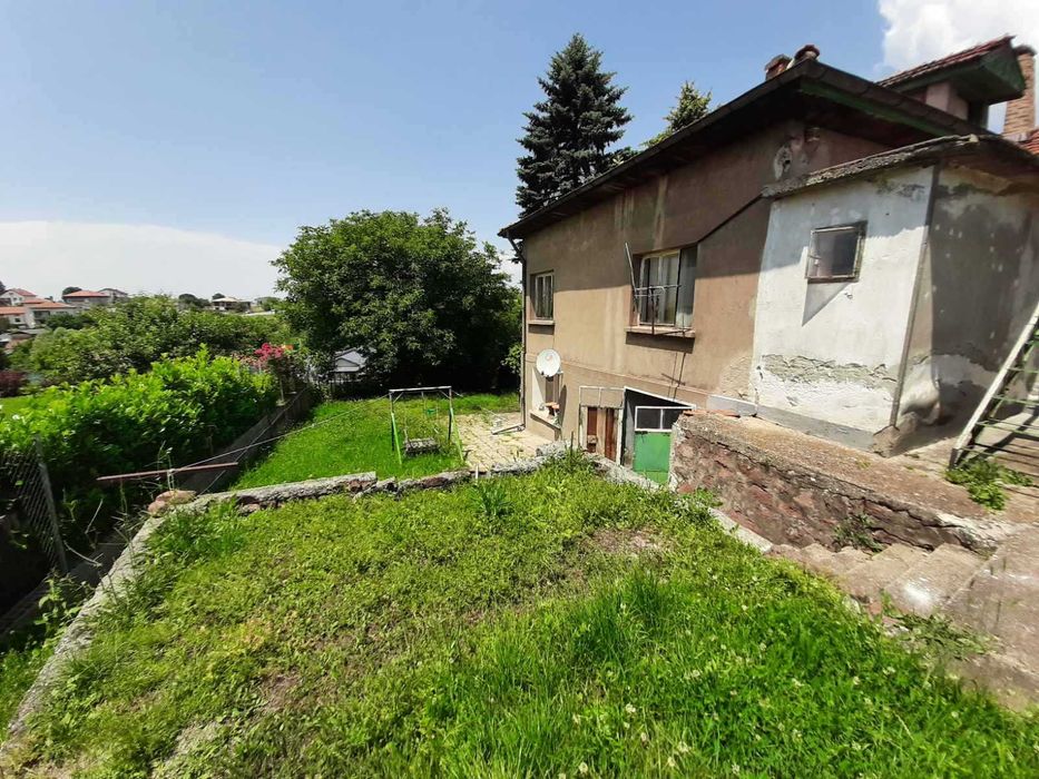 Продава се Къща в с. Подгумер, Област София-град - 150 кв.м за 1334 €/кв.м - Снимка #1