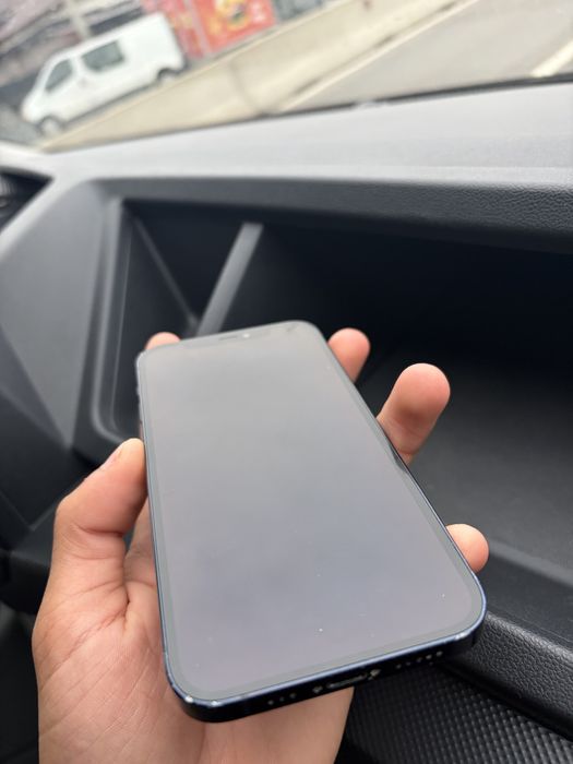 vand iphone 12 64 gb