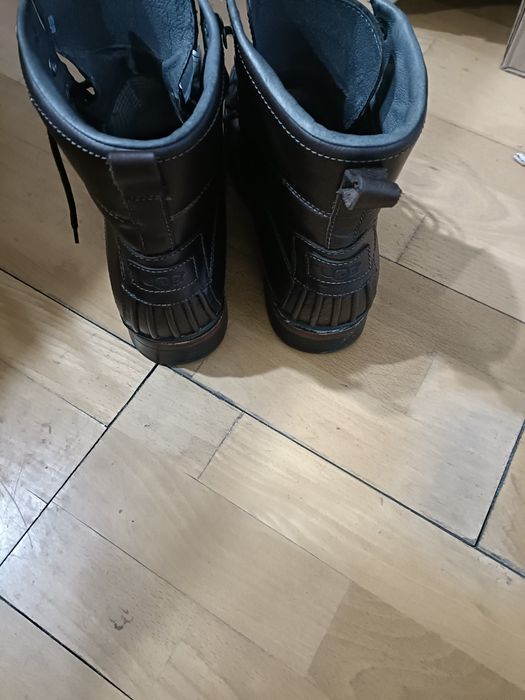 Ghete UGG Bărbați măsura 45 in stare buna