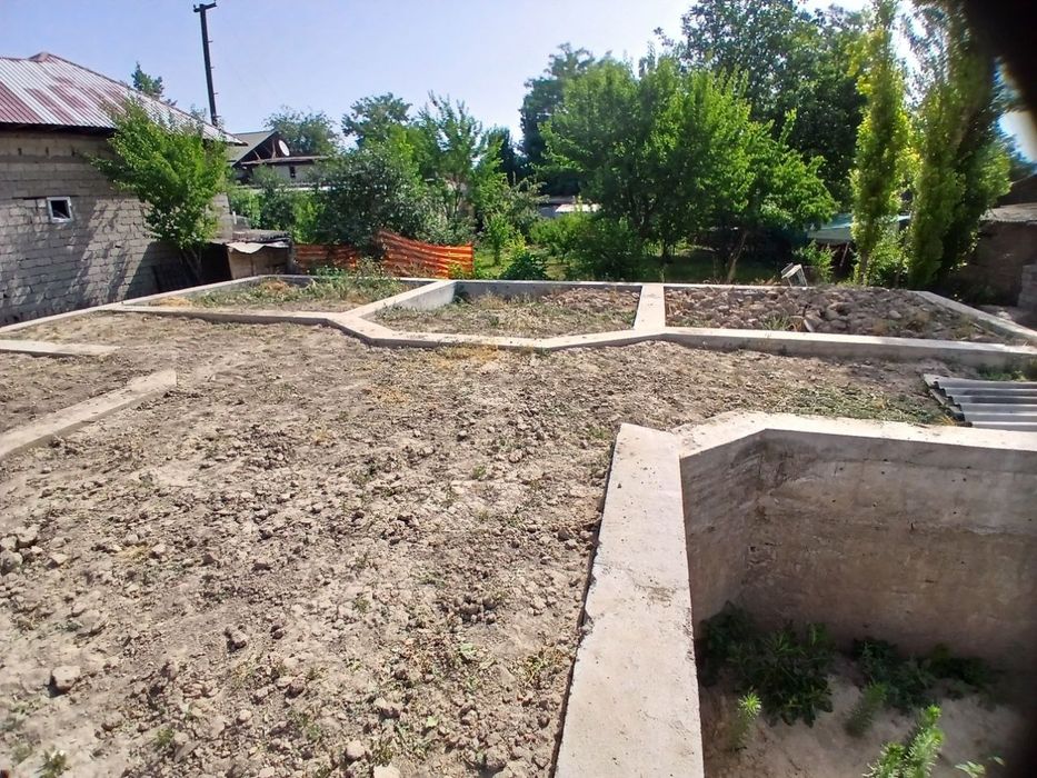 Yer uchastka yangi Toshkentdan 10 km O'rta Saroy